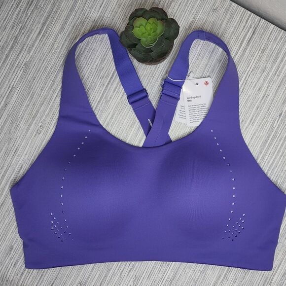 010_lululemon AirSupport Bra - High Support - Picture 2 of 4